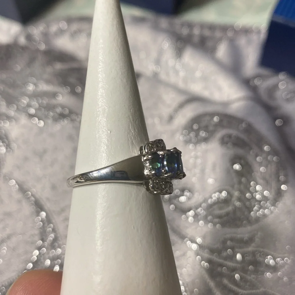 JTV Oval pure blue topaz ring! - Picture 4 of 9